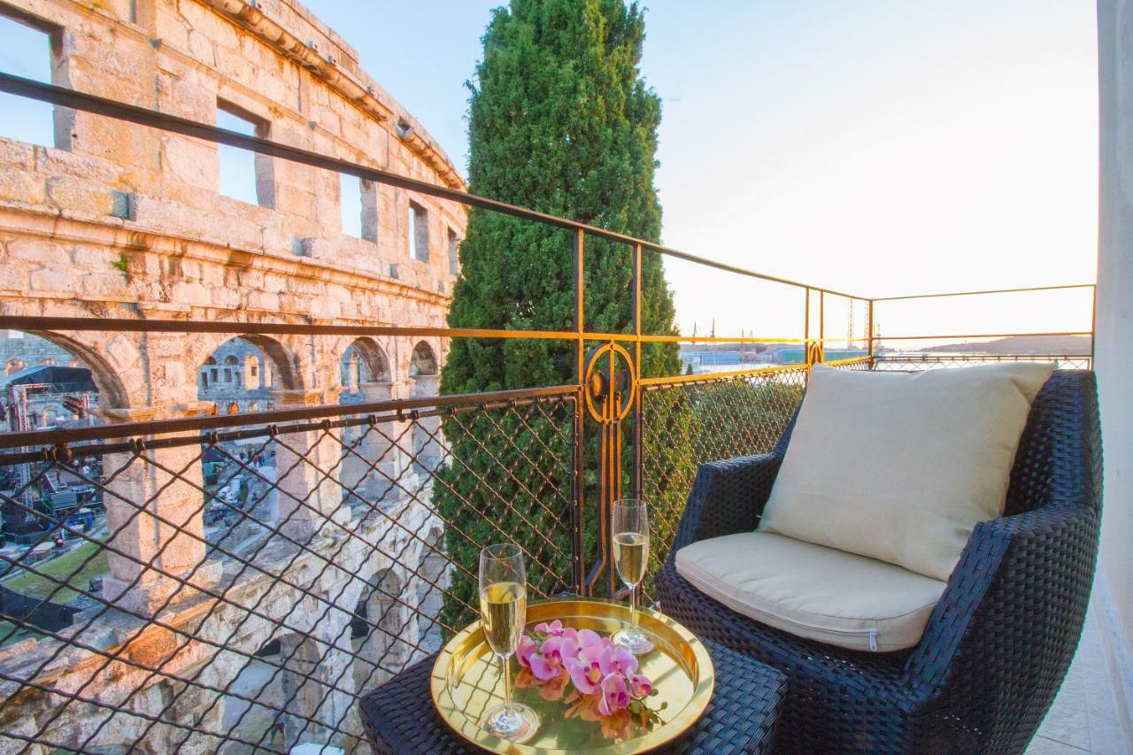 Arena & Seaview Luxurious