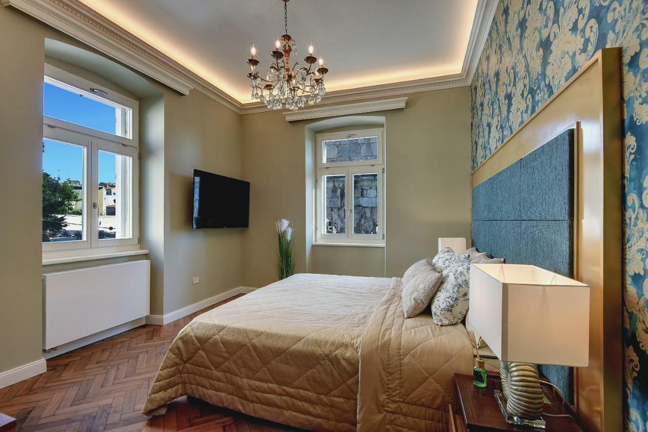 Apartma Arena & Seaview Luxurious *