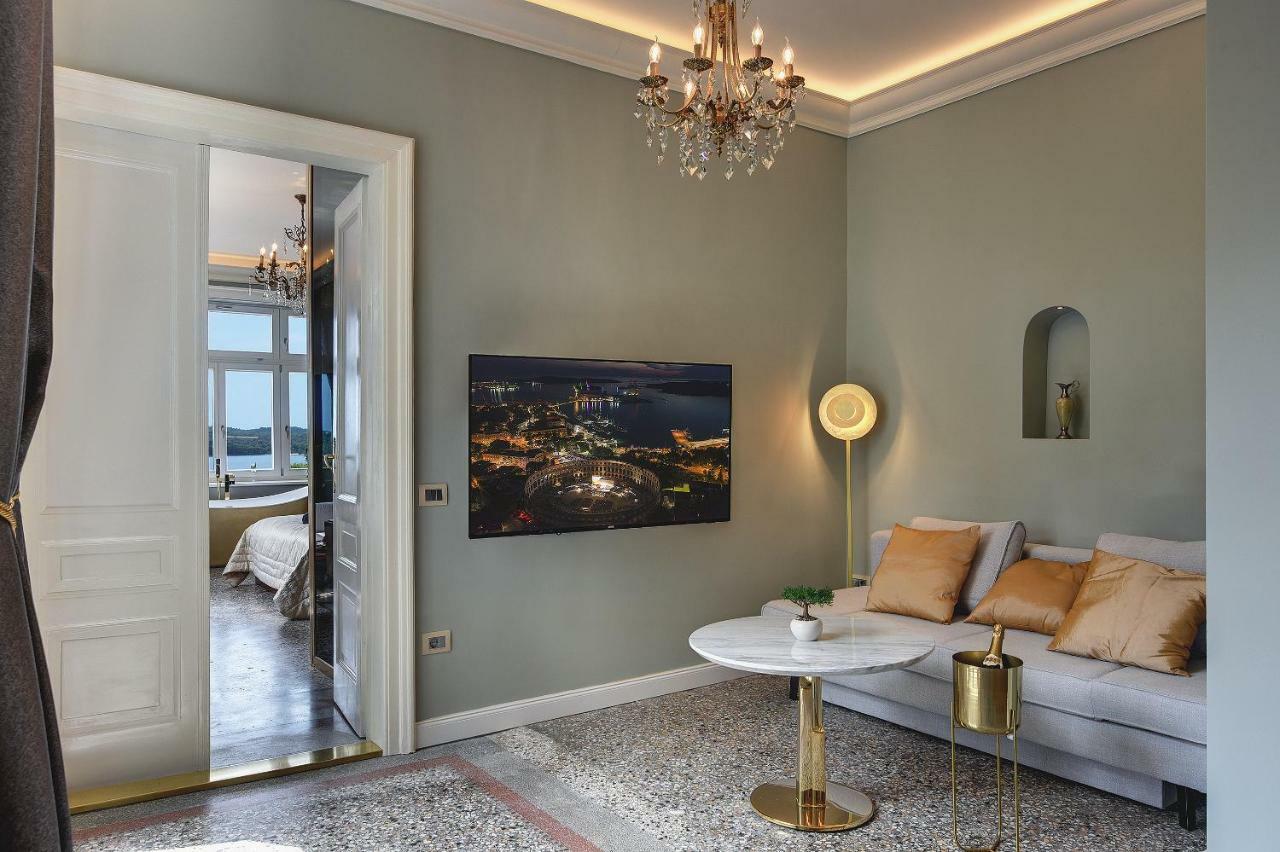 Arena & Seaview Luxurious Apartma Pula